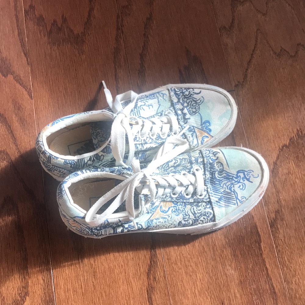 Vincent Van Gogh Vans in size 5.5